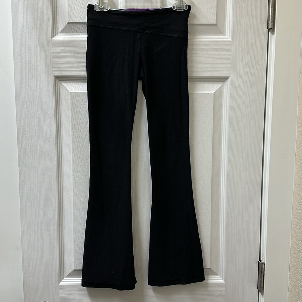 Ivivva Flare Black Leggings *Reversible - Picture 4 of 13